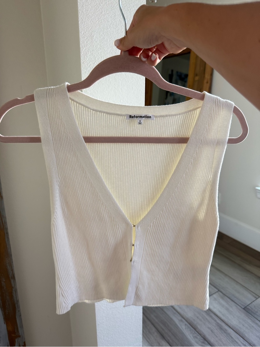 Reformation Cream Ribbed V-Neck Crop Tank with Front Hook